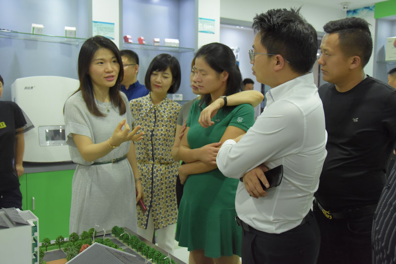 KBT_2680.jpg KBT_2680.jpg